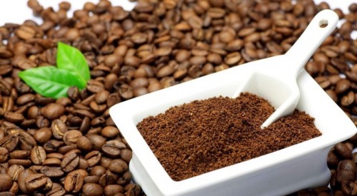 bột cafe được xay bởi máy xay cafe hạt mini