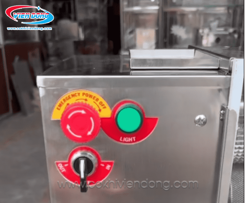 máy ép nước mía tạo bọt